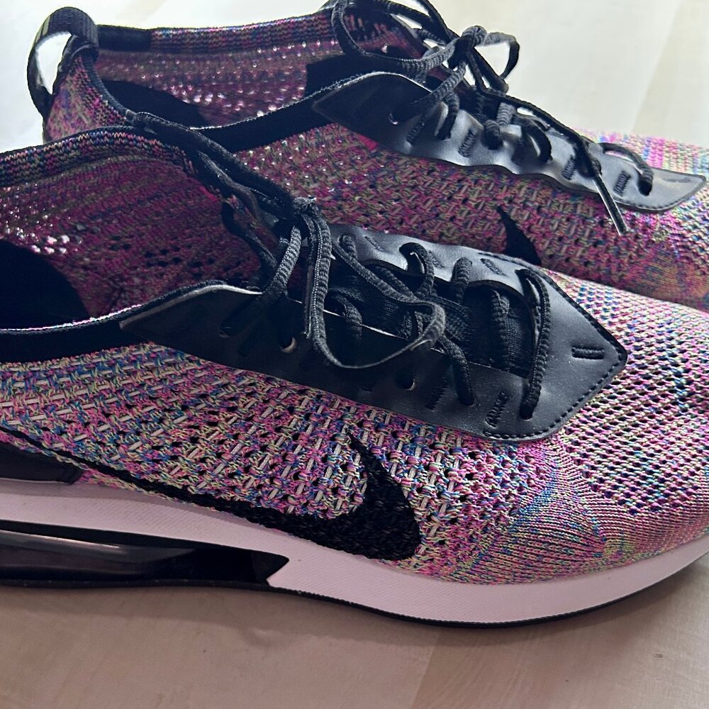100887 Nike Air Zoom Mariah Flyknit Racer Multicolor 8 **USED**